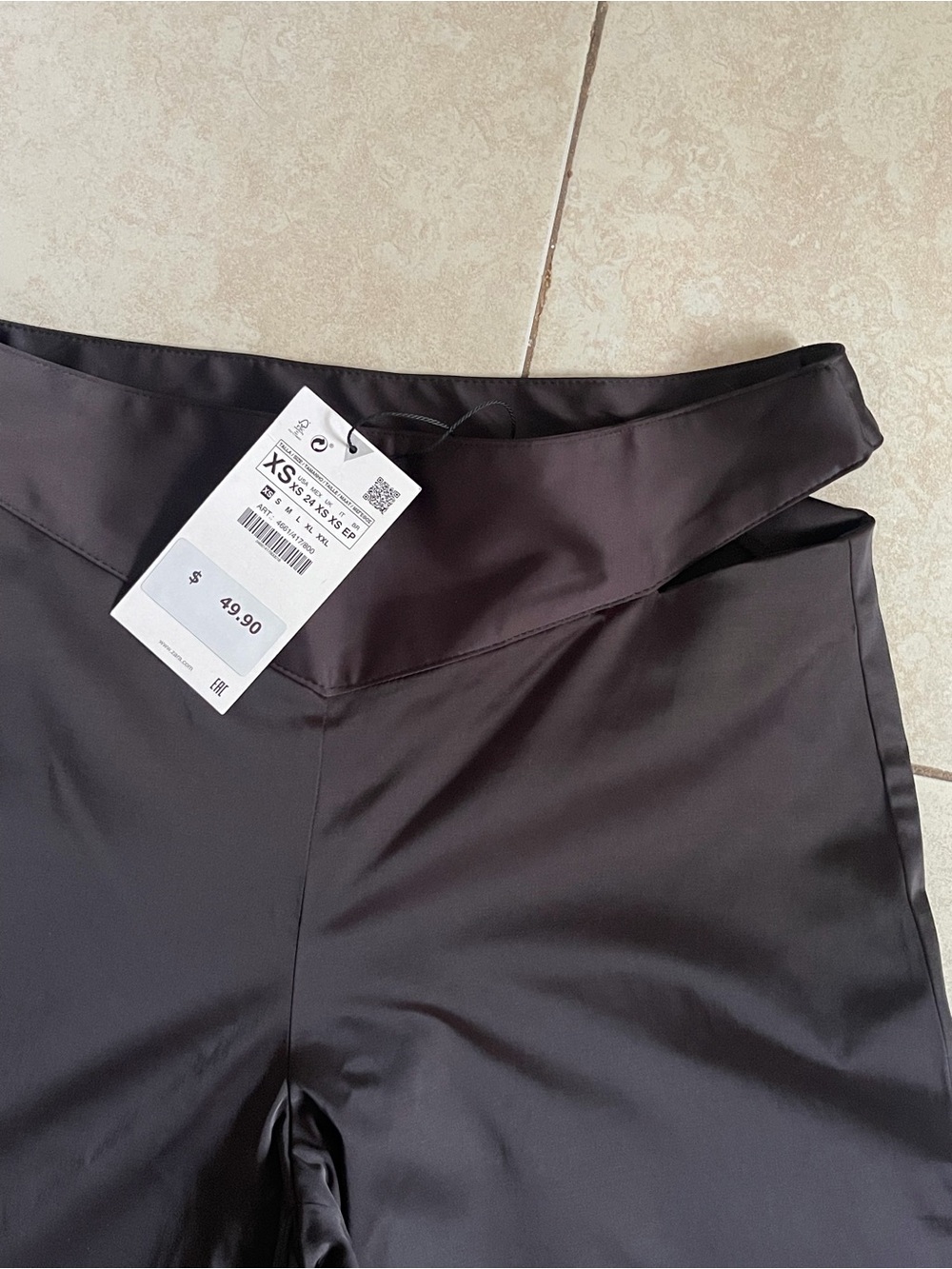Brand new Zara Satin Black Cargo Pants - Picture 4 of 5